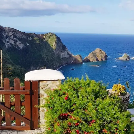 Maridea - Faraglioni * Ponza