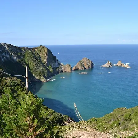 Maridea - Faraglioni * Ponza