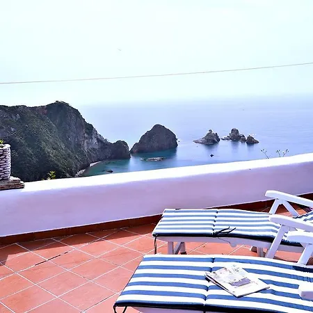 Maridea - Faraglioni * Ponza